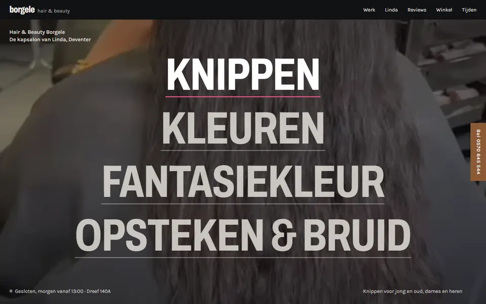 Concept De lijst: behandelingen in grote letters over een foto van het werk